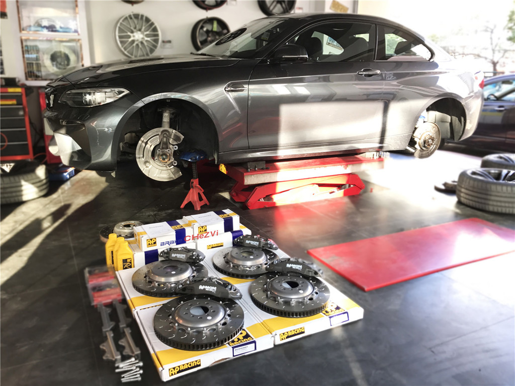 Performance Brakes | BMW M2 Modified AP Racing PRO5000R Series Brakes